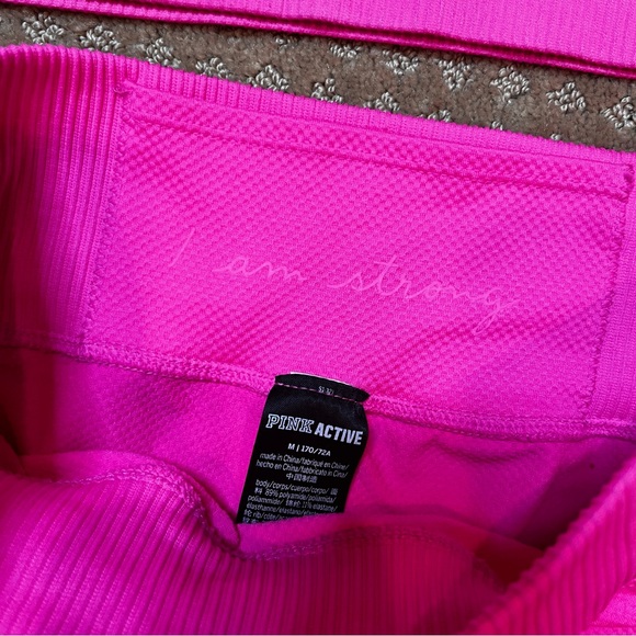 Victoria’s Secret PINK Matching Set Shorts & Bra Pink Ombré size M Biker - Picture 2 of 13